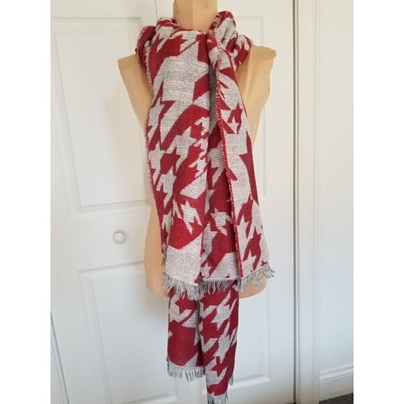 Italian Made Aztec Print Pale Gray & Maroon Wool Scarf Wrap W/ Tiny Sequins - Picture 1 of 5